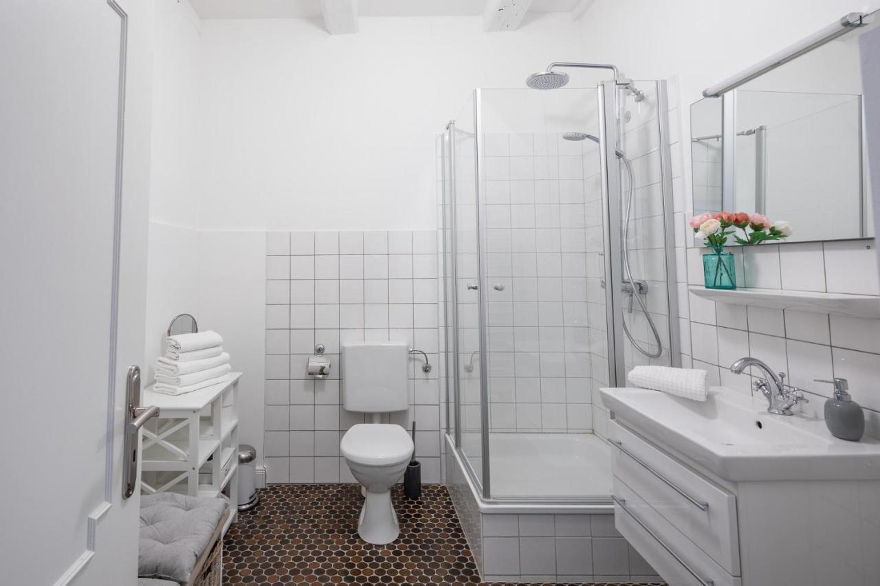 Altes Kontorhaus Kajuete Apartment Хузум Екстериор снимка