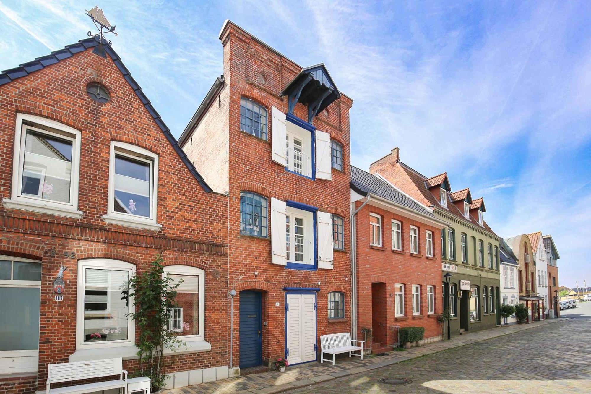 Altes Kontorhaus Kajuete Apartment Хузум Екстериор снимка